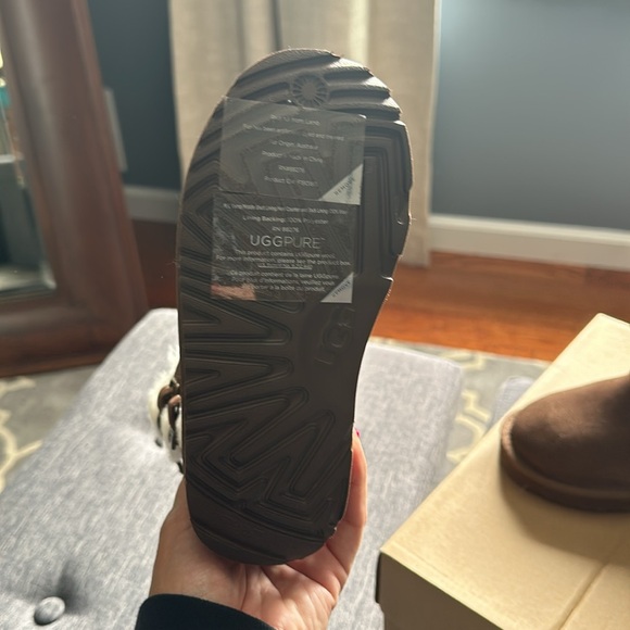 Ugg boots - Picture 3 of 9